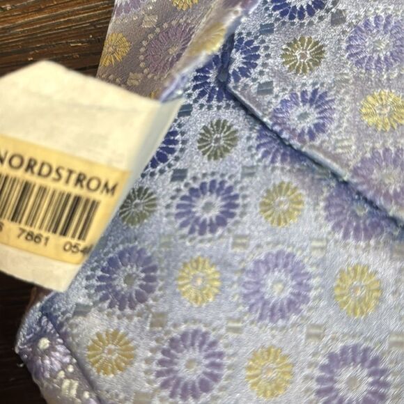 Ike Behar tie - Unuswd still has Nordstrom tag - Picture 4 of 5